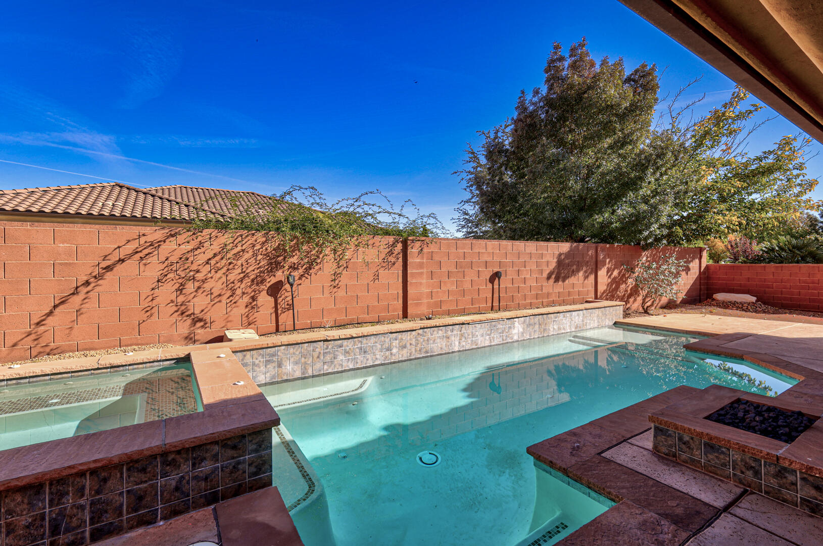 QUAIL COVE - Residential