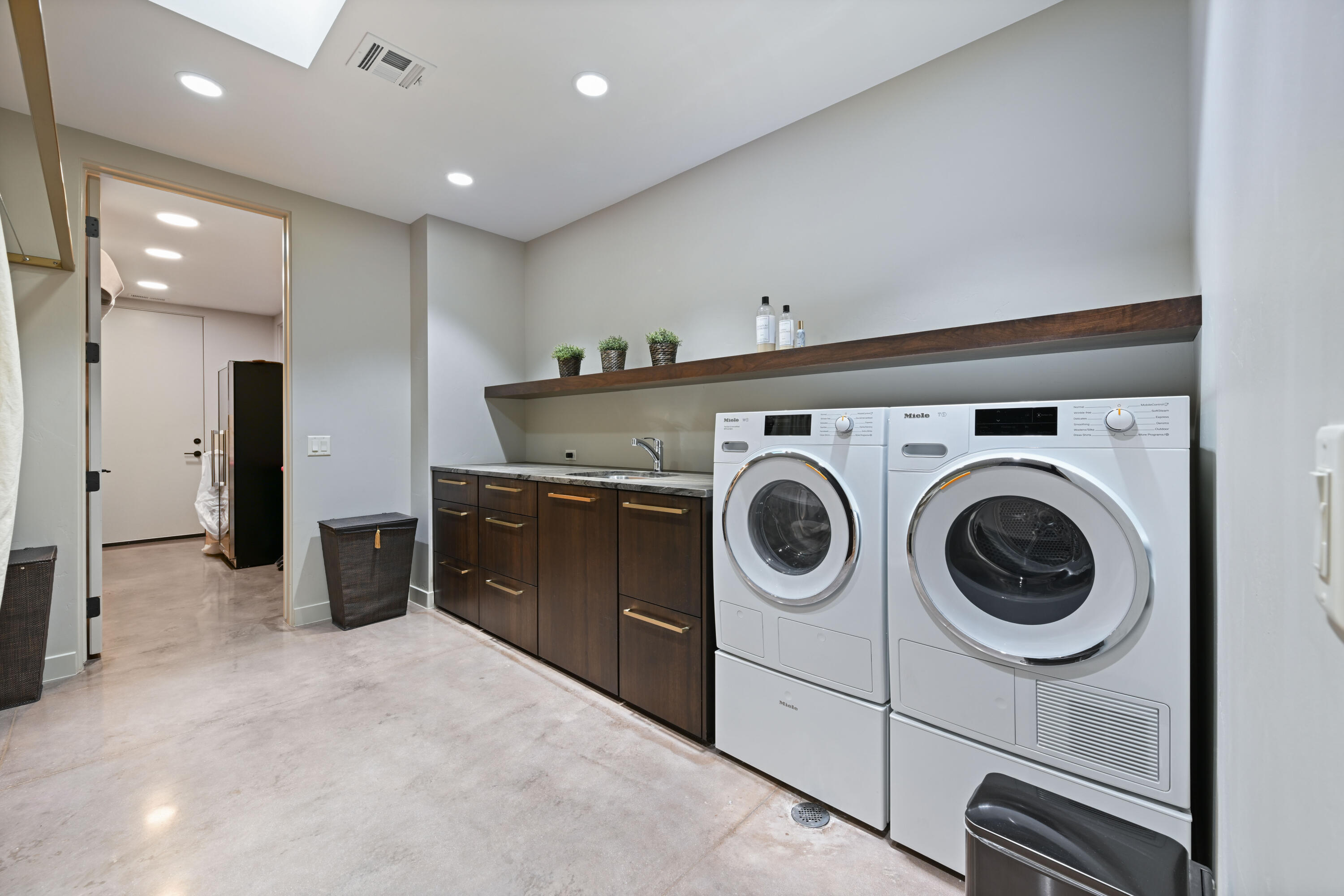 SHONTO POINT - Residential