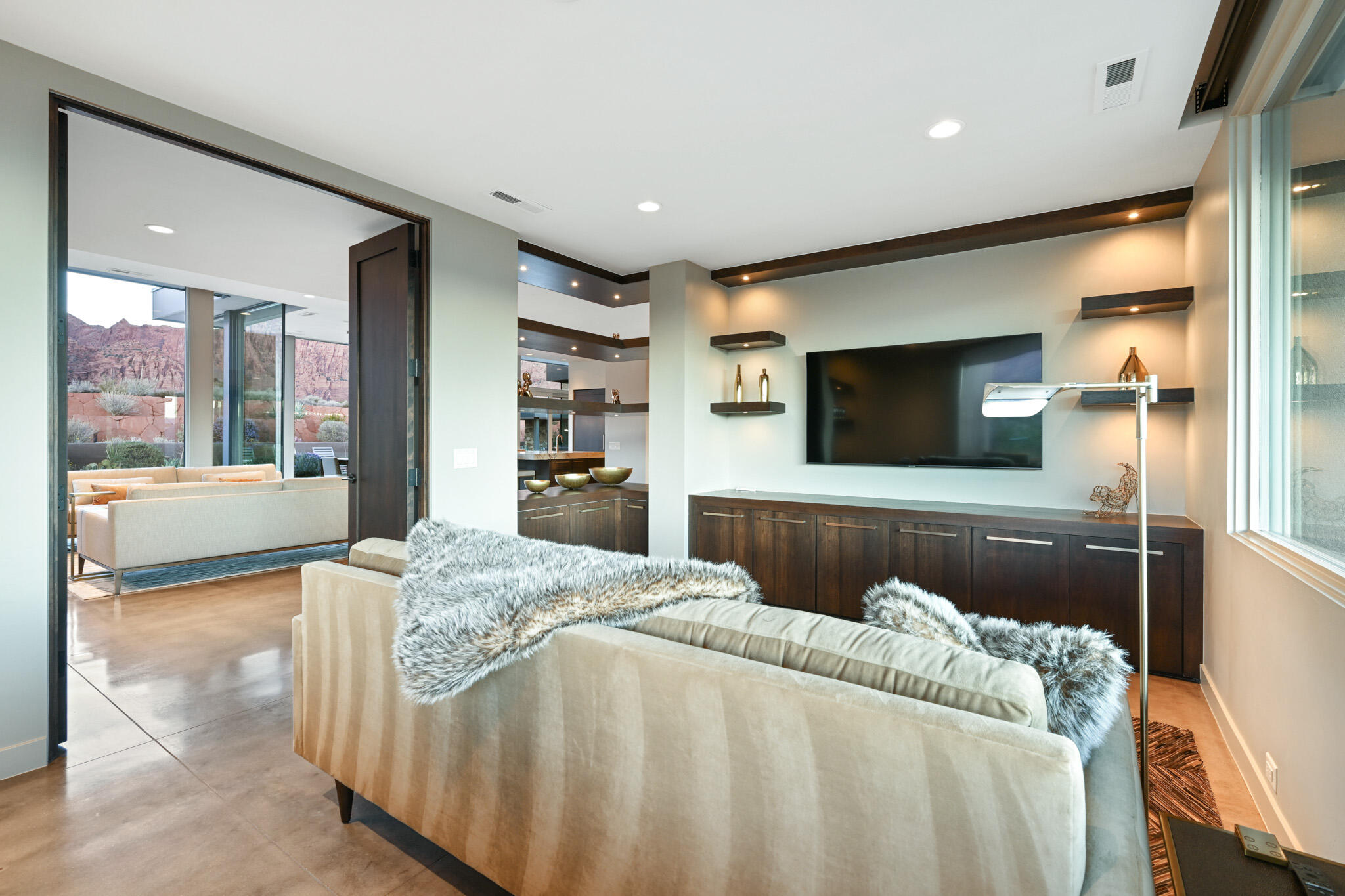 SHONTO POINT - Residential