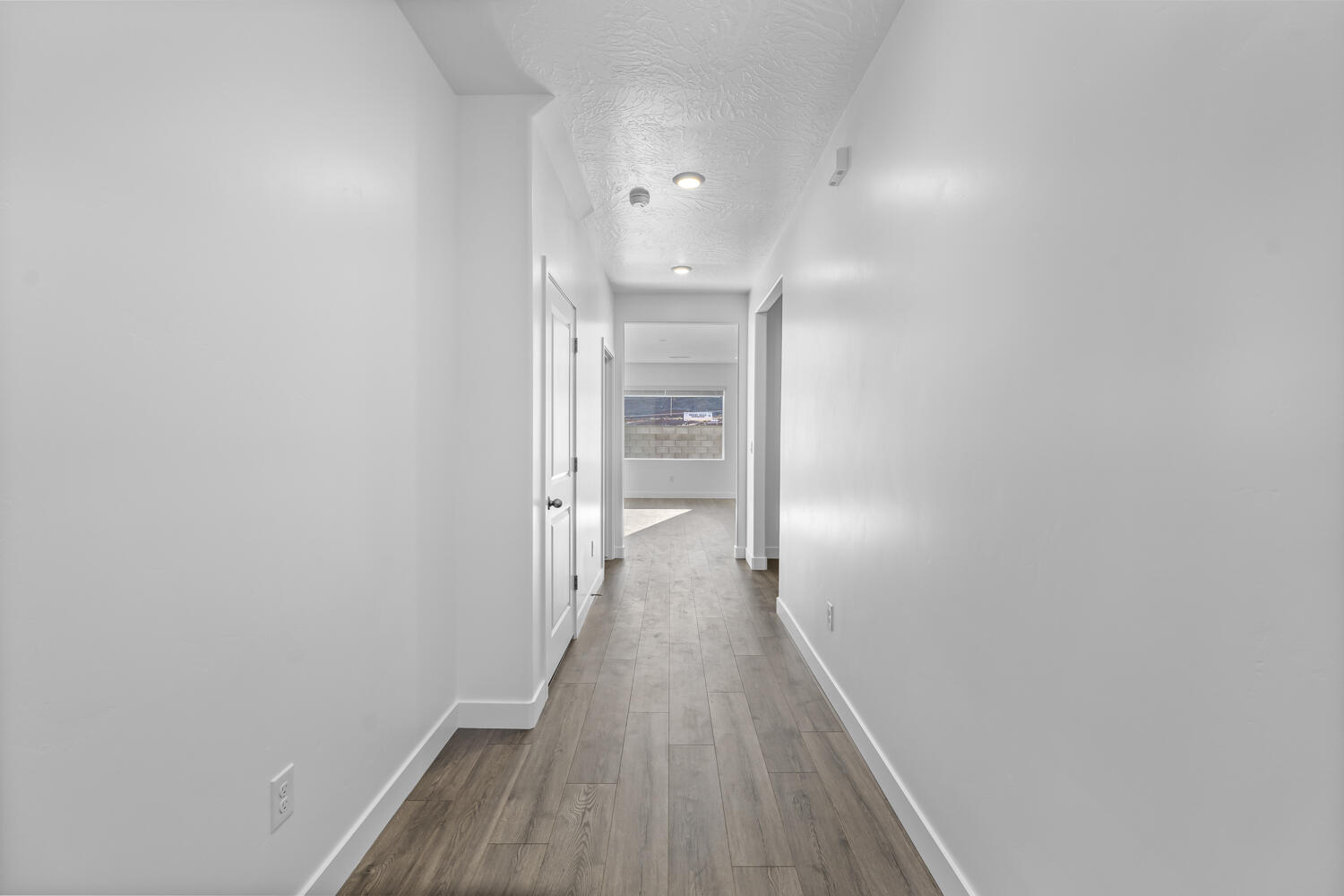 STANDING ROCK WEST AT LONG VALLEY - Residential