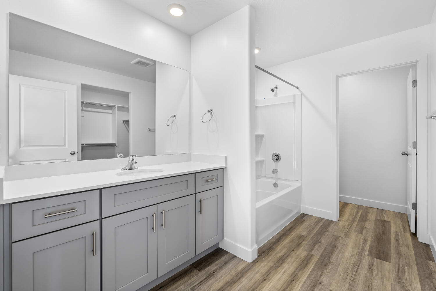 STANDING ROCK WEST AT LONG VALLEY - Residential