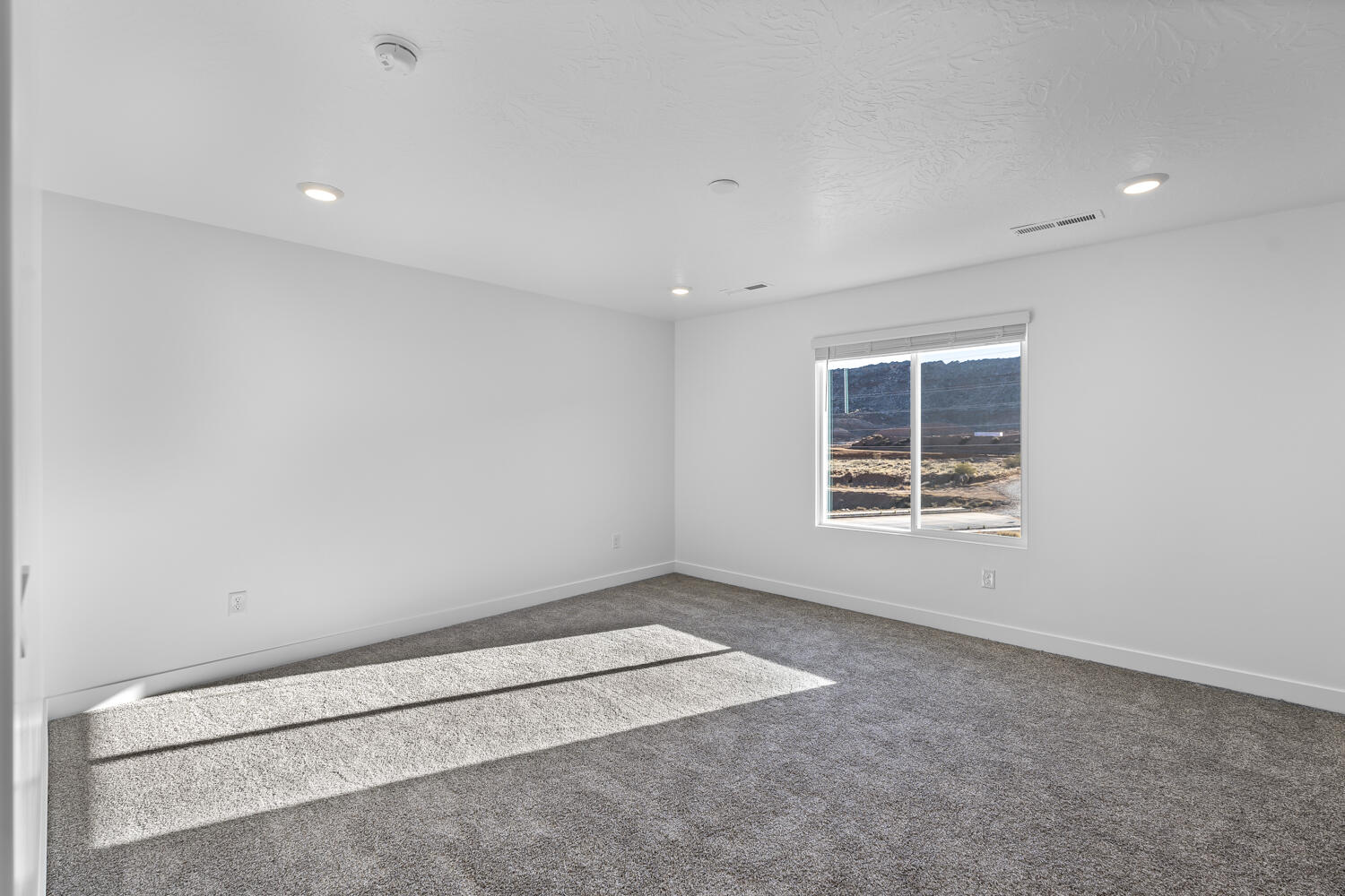 STANDING ROCK WEST AT LONG VALLEY - Residential