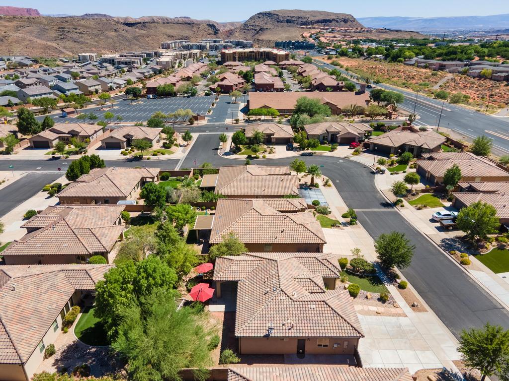 SIENNA HEIGHTS - Residential