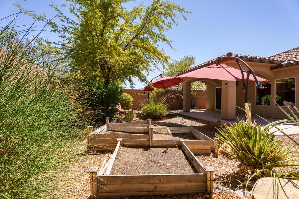 SIENNA HEIGHTS - Residential