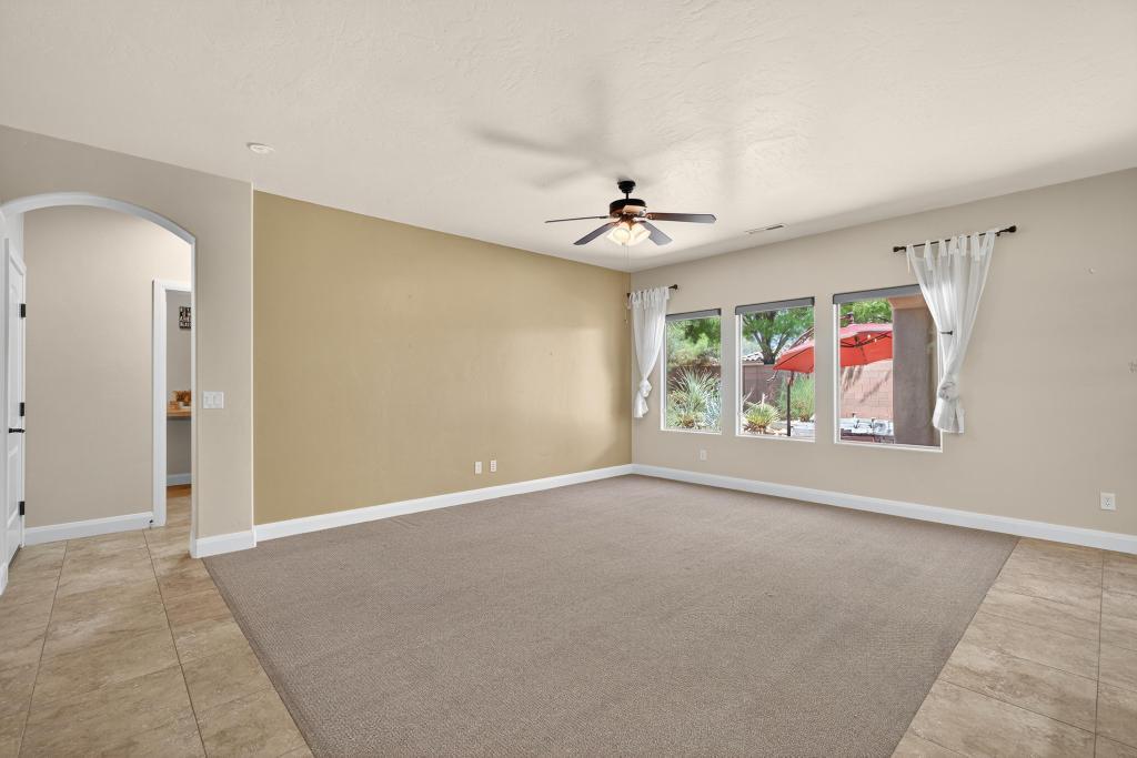 SIENNA HEIGHTS - Residential