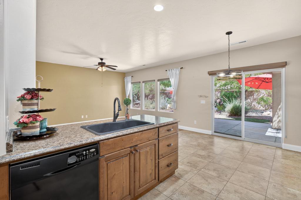 SIENNA HEIGHTS - Residential