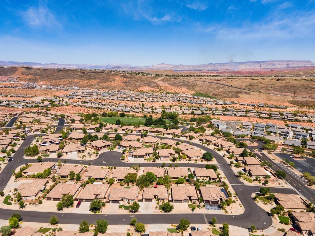 SIENNA HEIGHTS - Residential