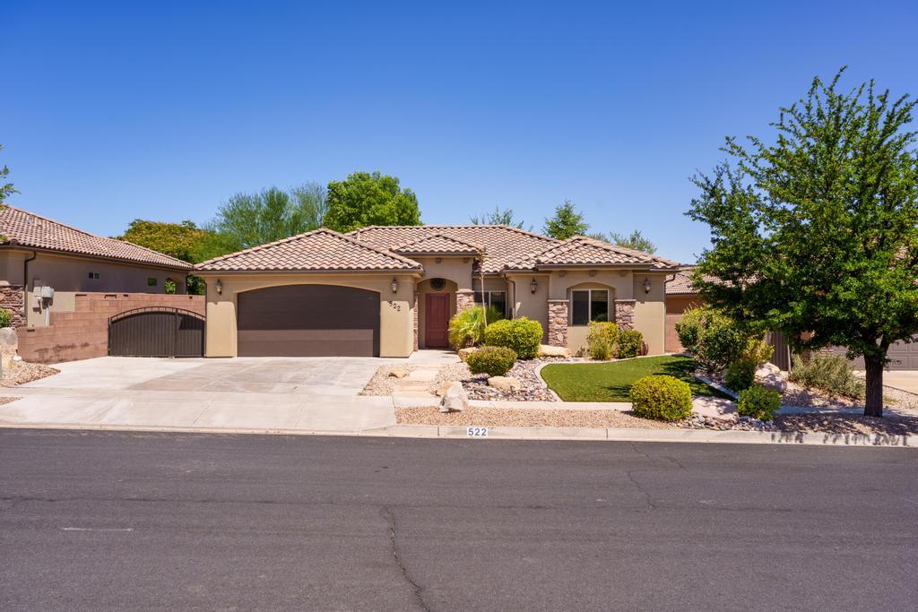 SIENNA HEIGHTS - Residential