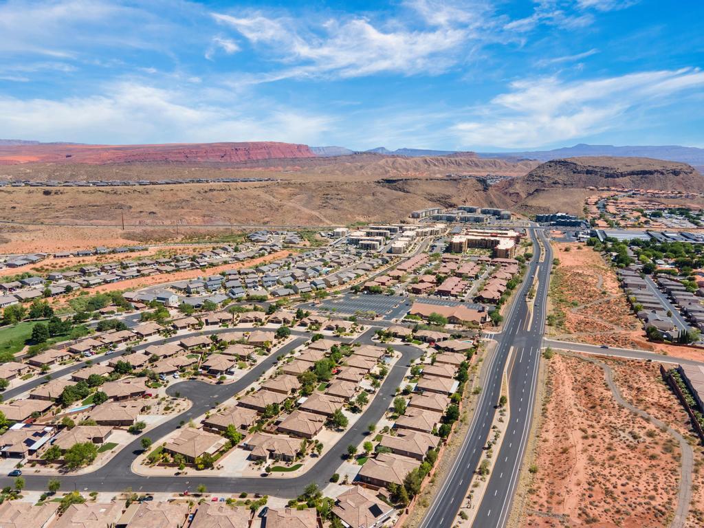 SIENNA HEIGHTS - Residential