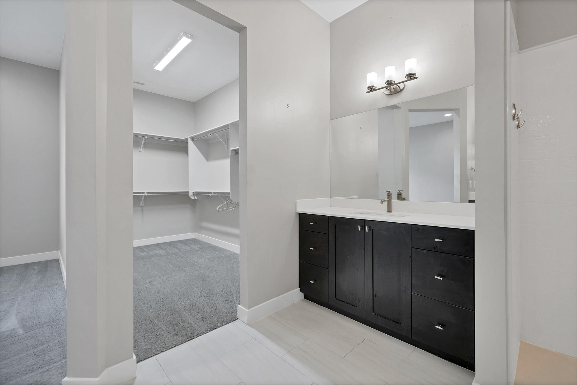 VILLAS AT SUN RIVER - Residential