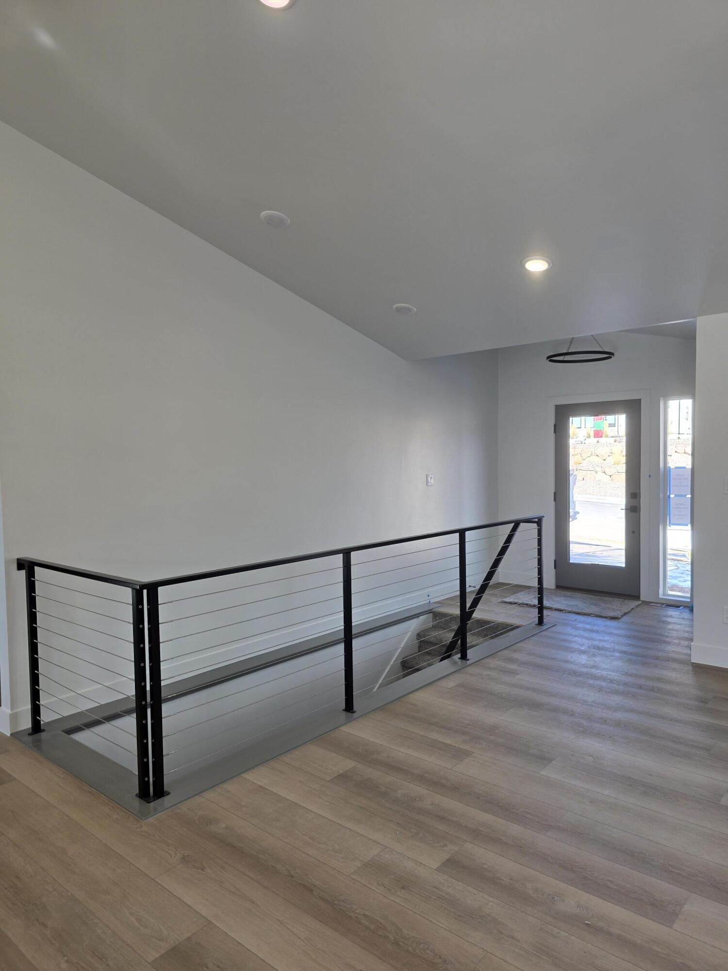 SADDLE BACK RIDGE - Residential