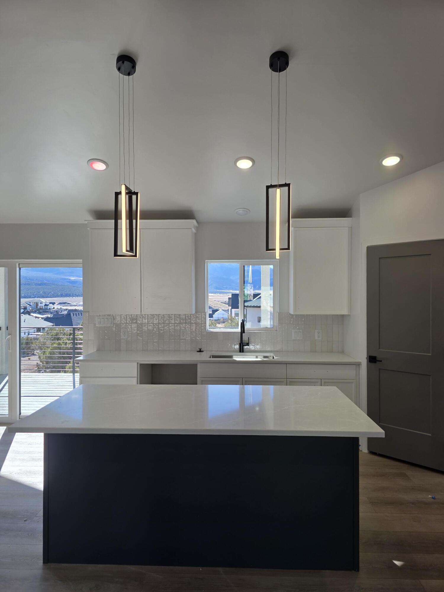 SADDLE BACK RIDGE - Residential