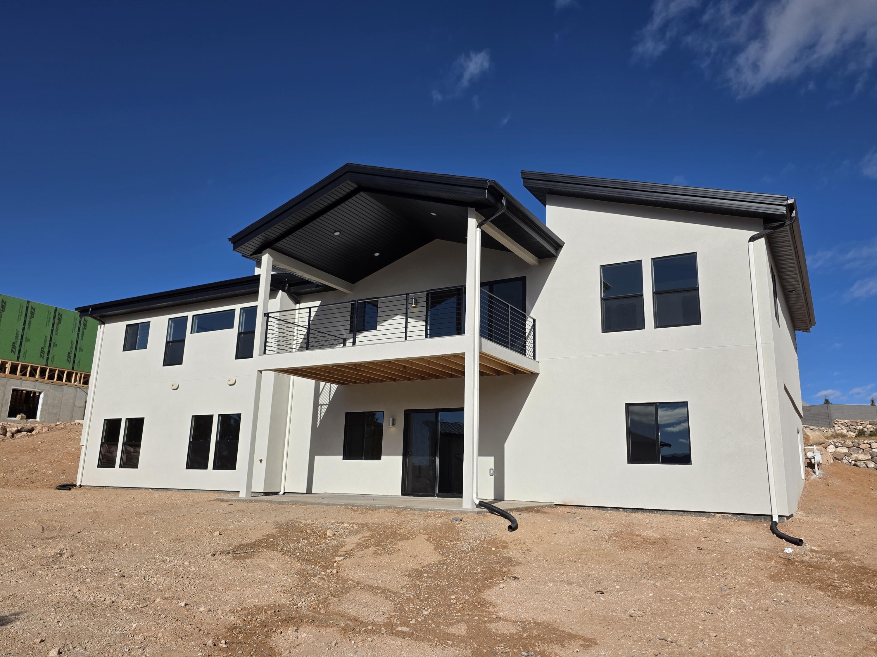 SADDLE BACK RIDGE - Residential