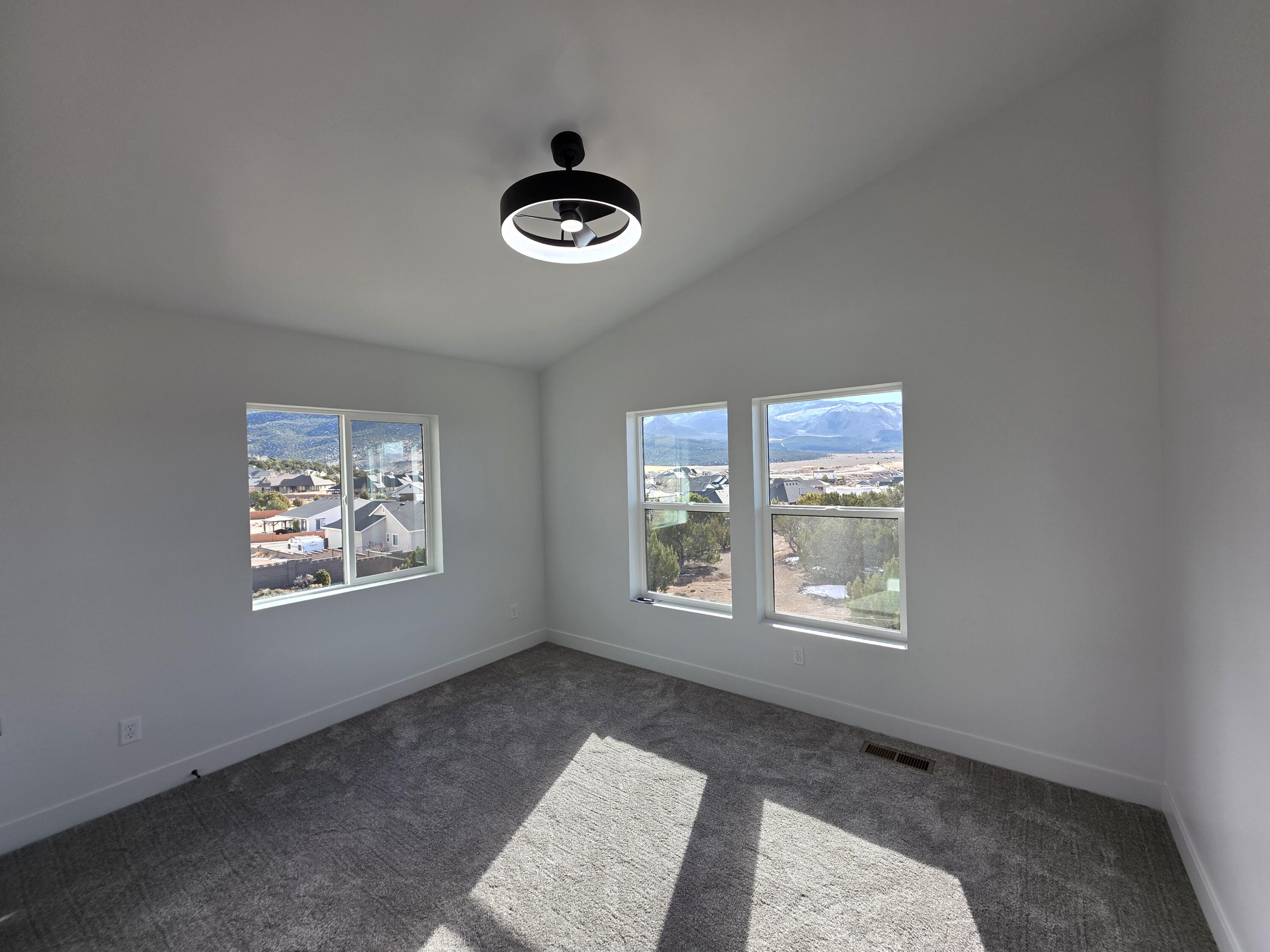 SADDLE BACK RIDGE - Residential