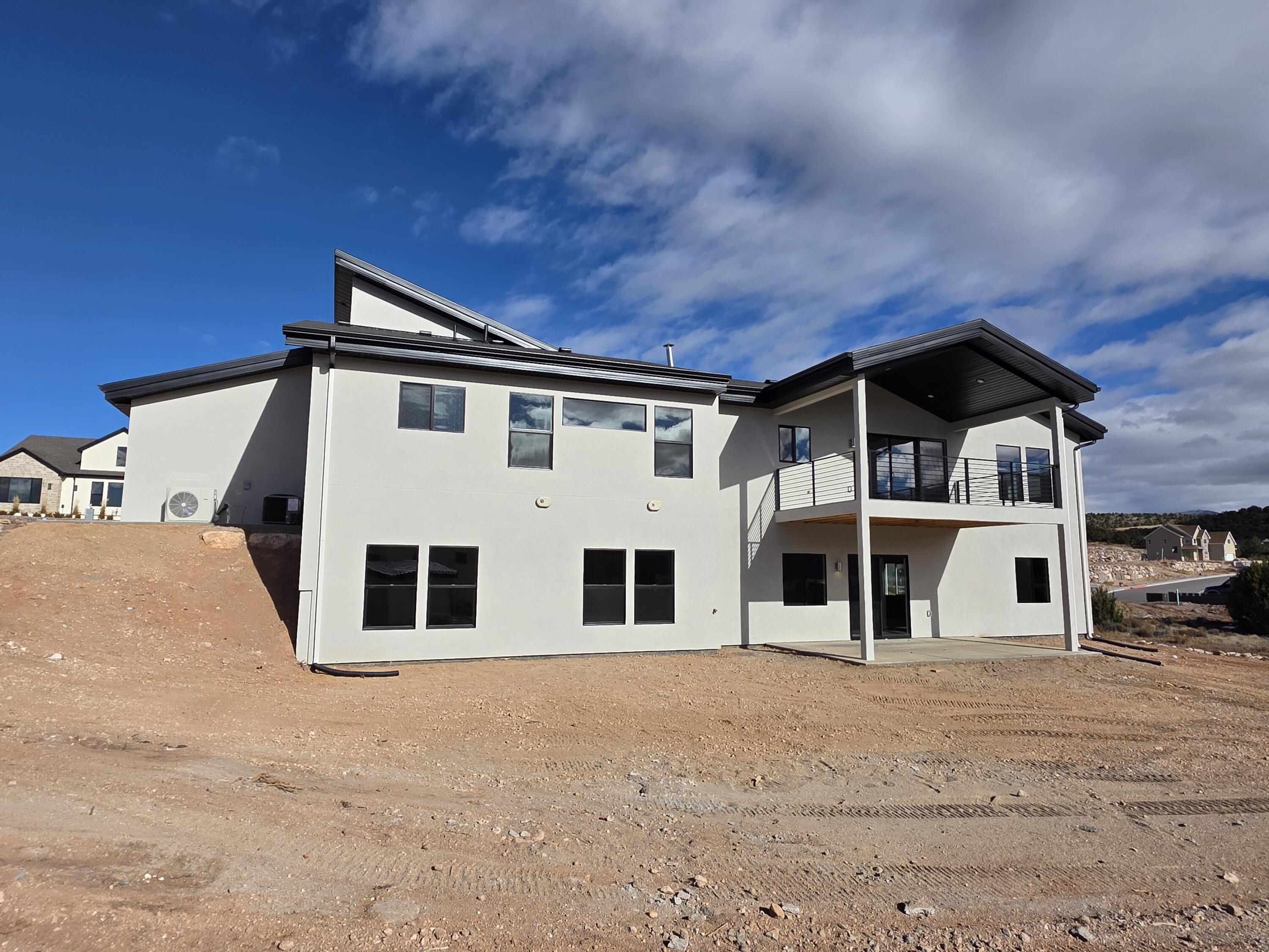 SADDLE BACK RIDGE - Residential