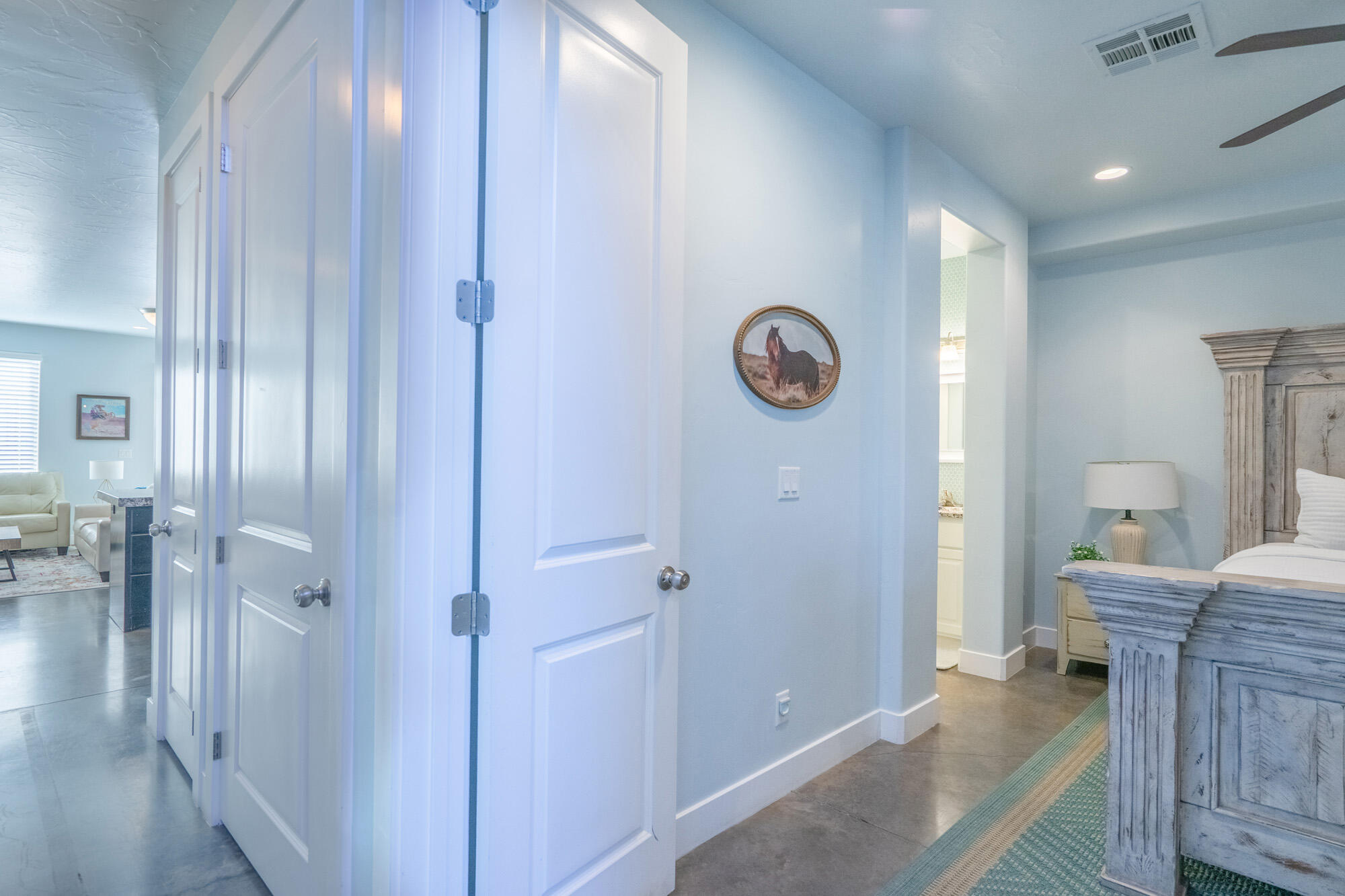 ESCAPES AT THE LEDGES - Residential