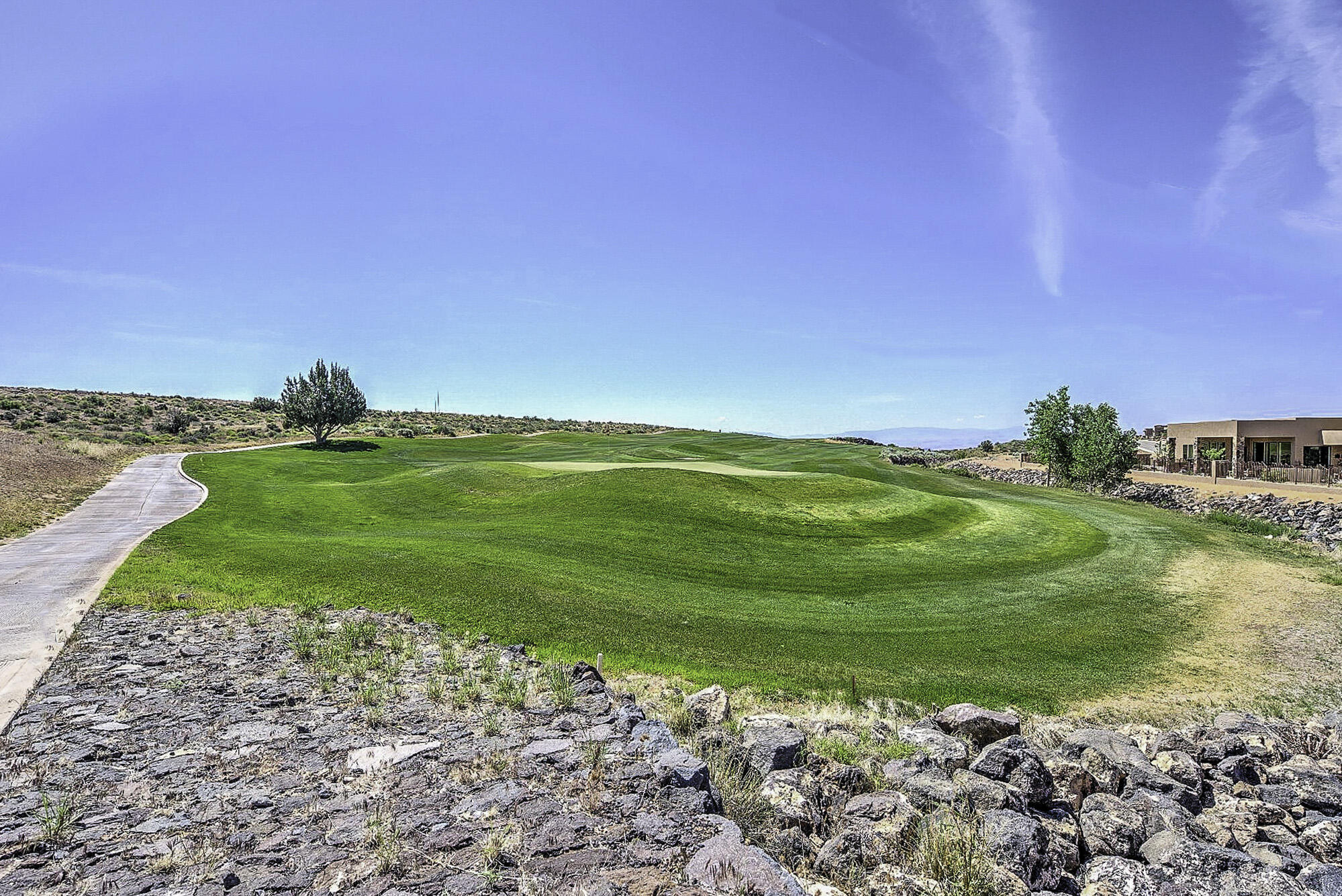 ESCAPES AT THE LEDGES - Residential