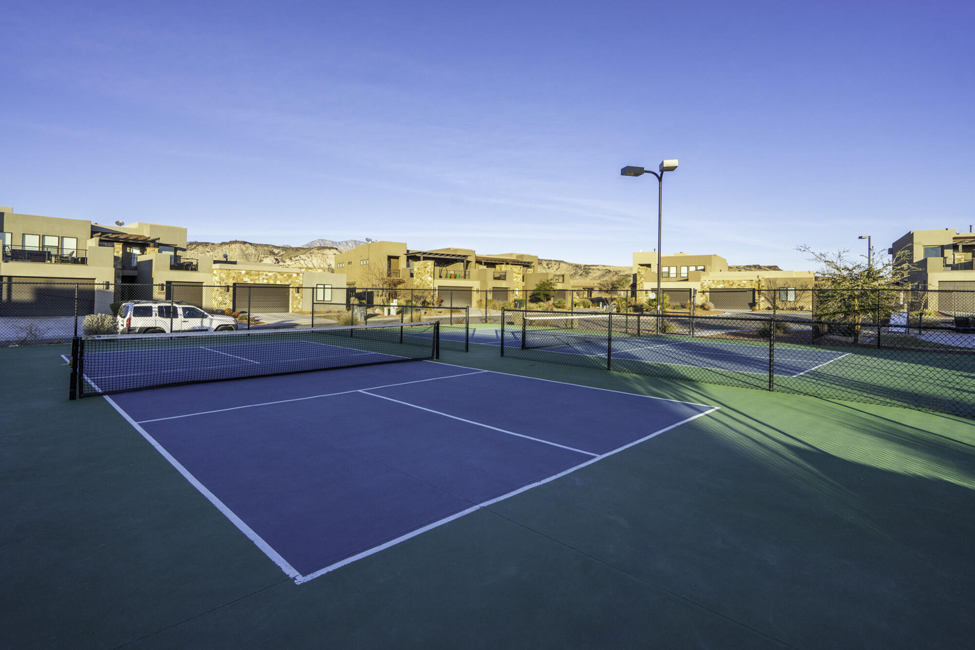 ESCAPES AT THE LEDGES - Residential