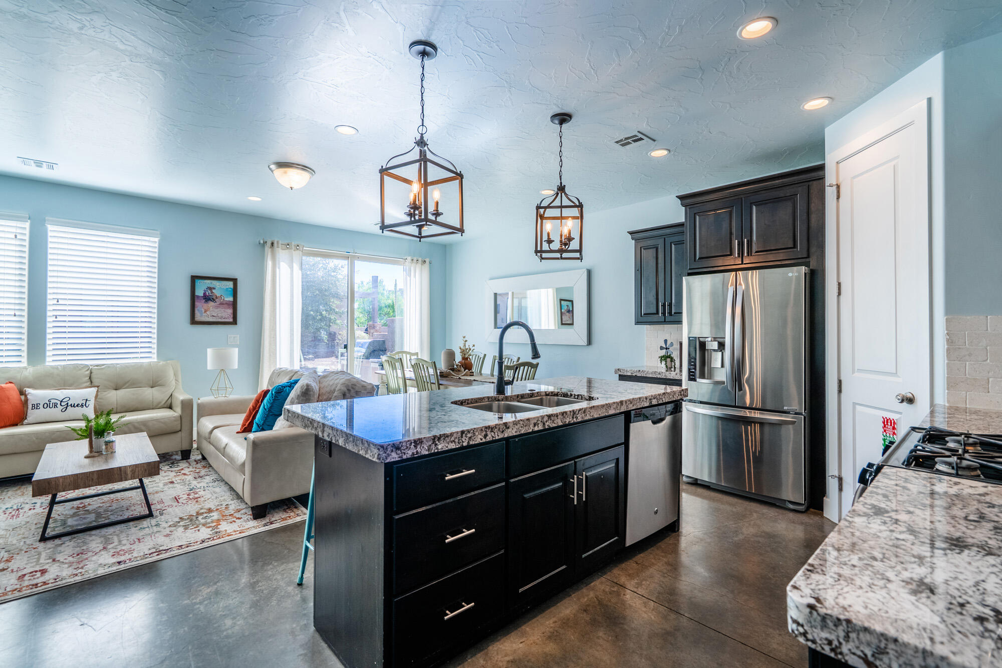 ESCAPES AT THE LEDGES - Residential