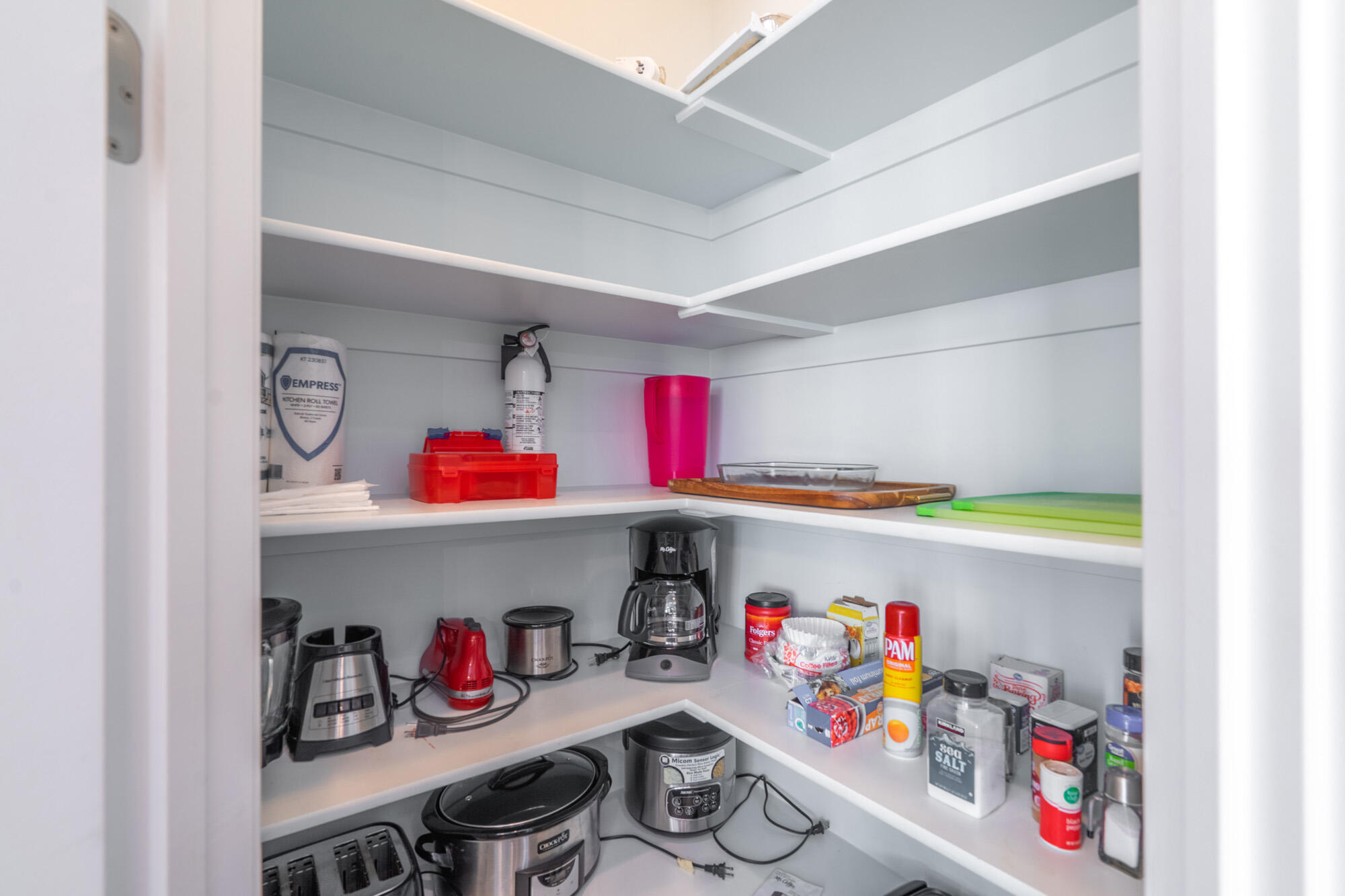 ESCAPES AT THE LEDGES - Residential