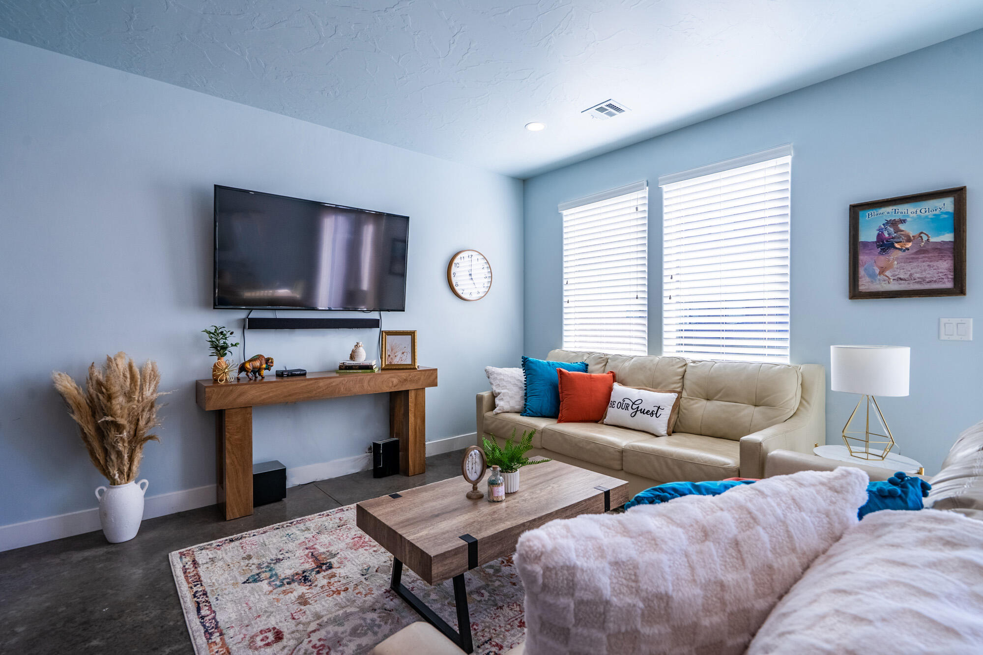 ESCAPES AT THE LEDGES - Residential