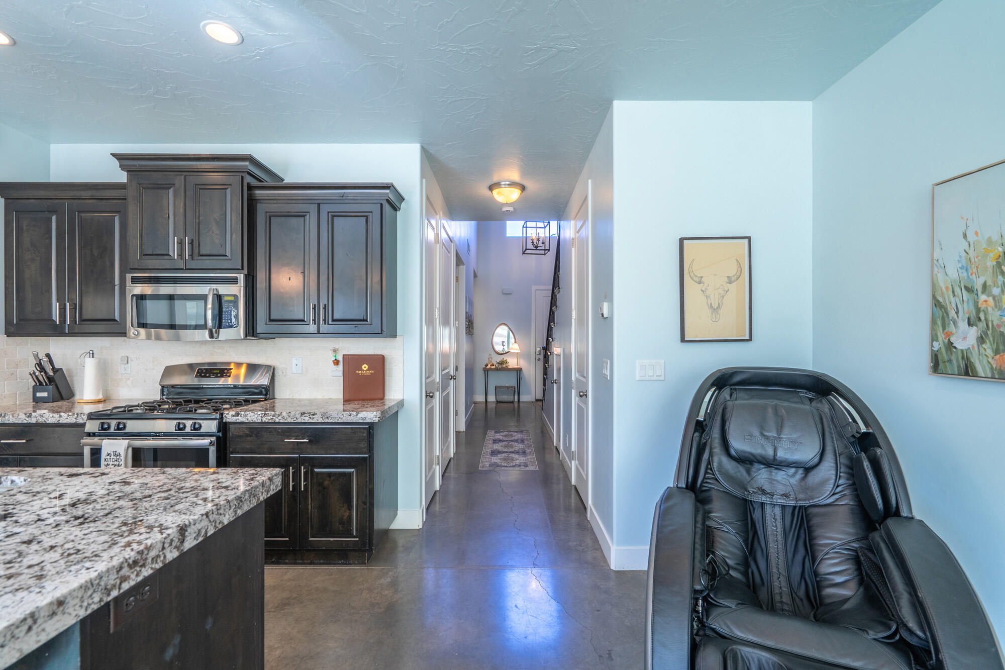 ESCAPES AT THE LEDGES - Residential