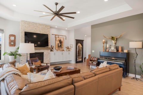 Tiny photo for 534 W Fitness Way, Ivins, UT 84738 (MLS # 26-275865)