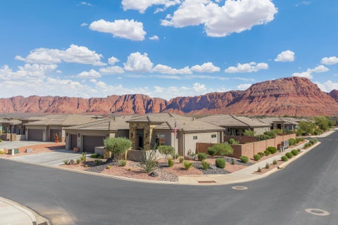 Tiny photo for 534 W Fitness Way, Ivins, UT 84738 (MLS # 26-275865)