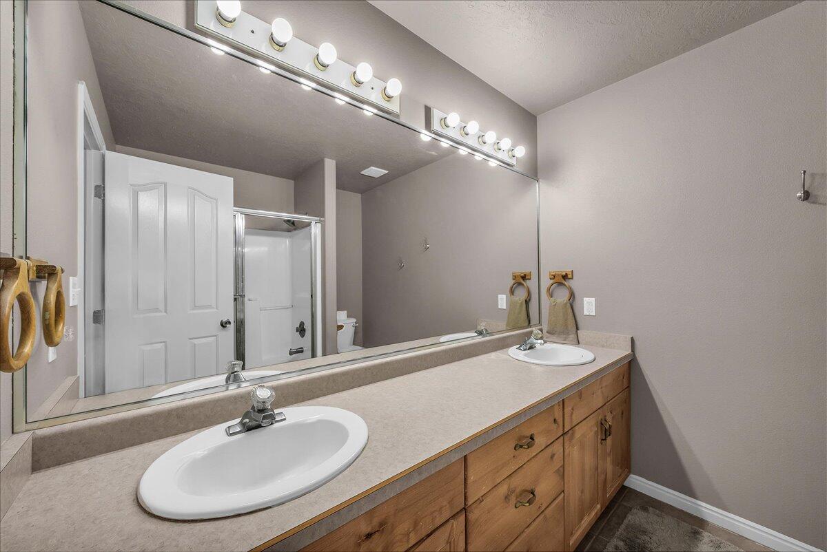 DAMMERON VALLEY FARMS - Residential