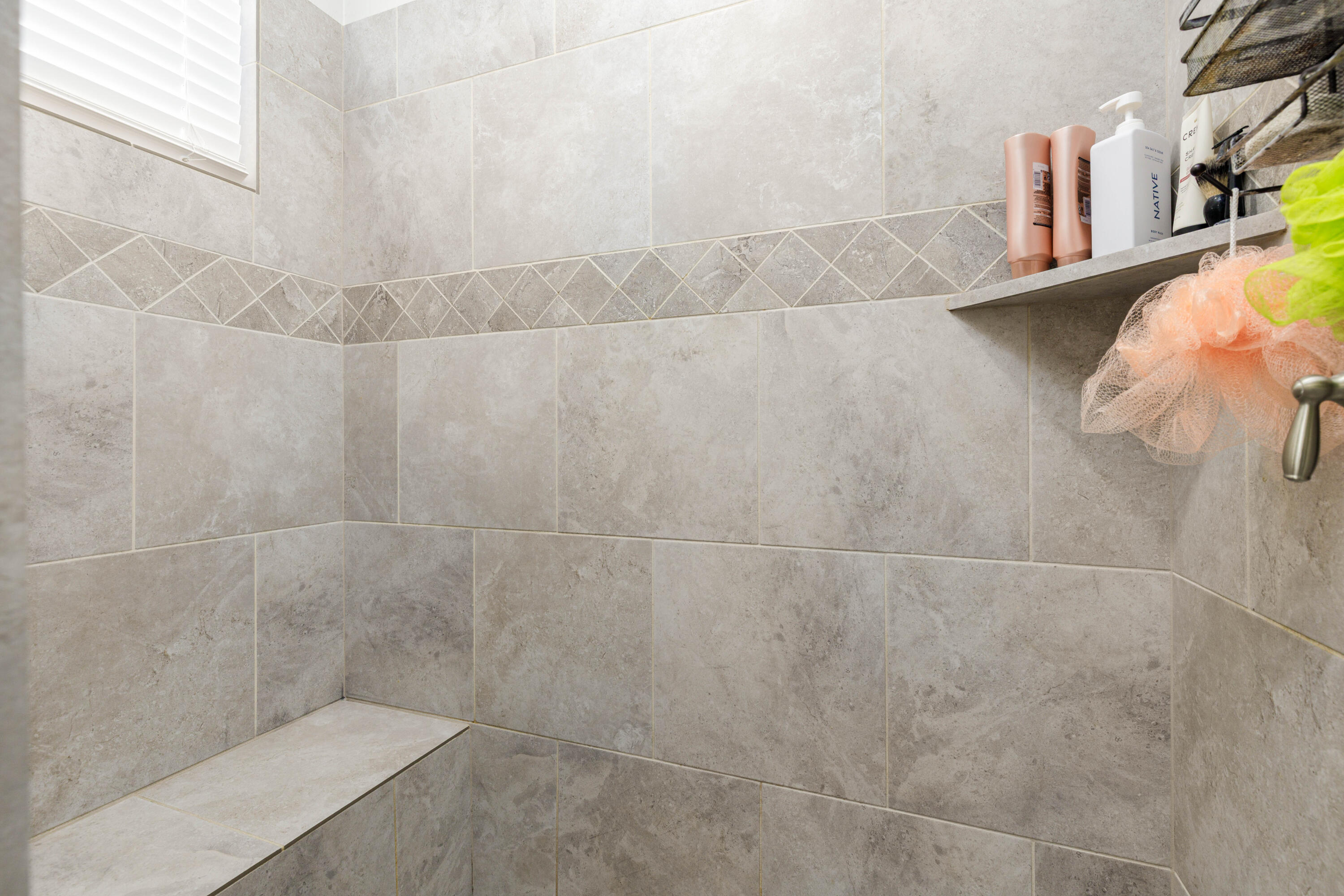 MEADOW POINTE - Residential