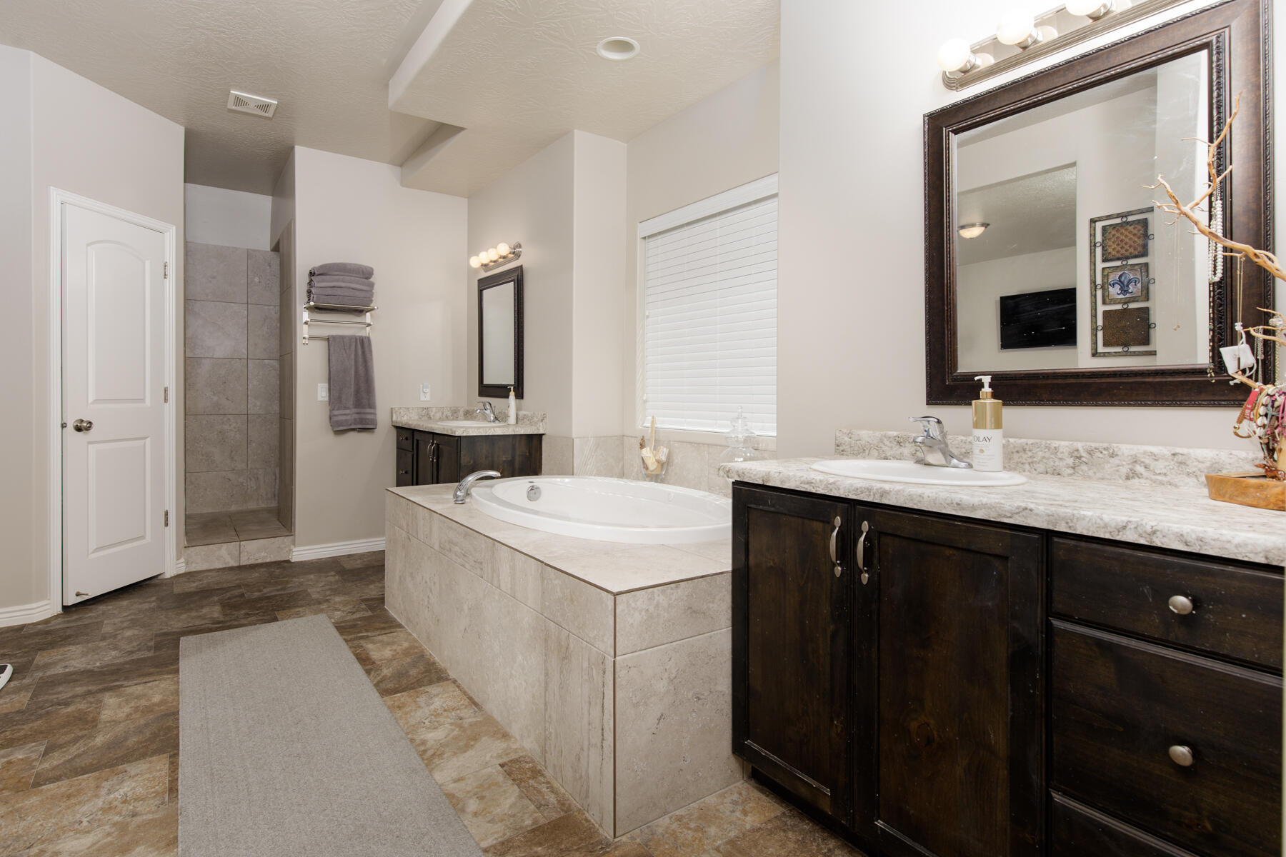 MULBERRY ESTATES - Residential