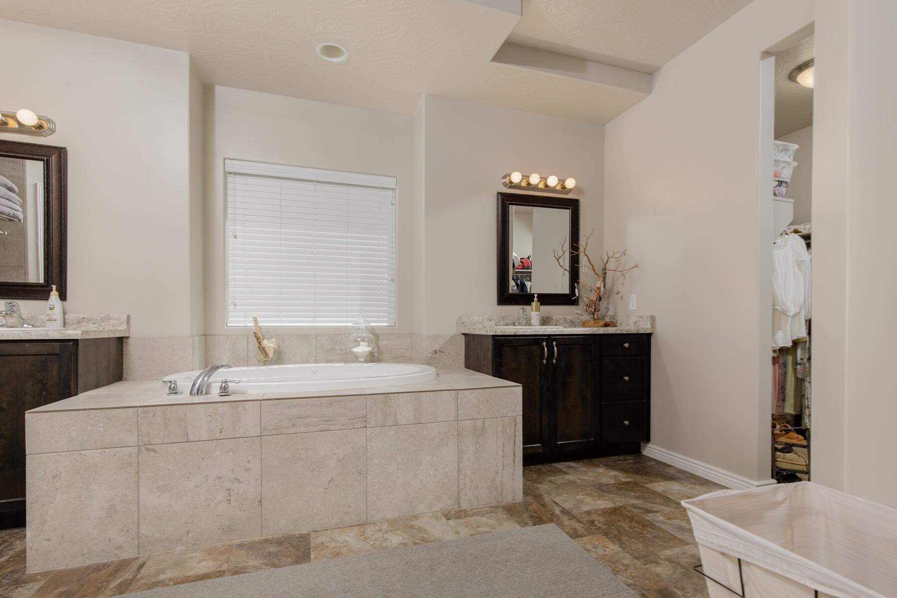 MULBERRY ESTATES - Residential