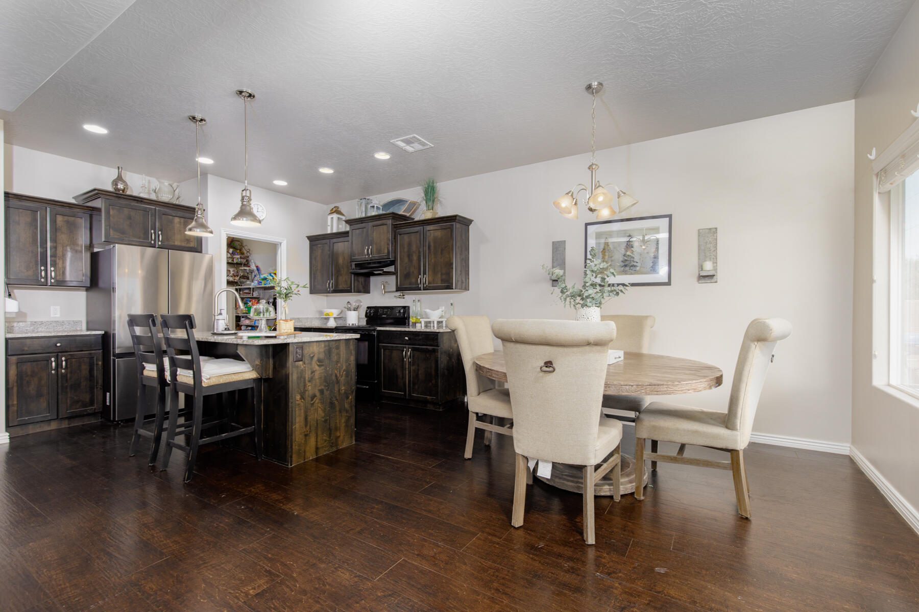 MULBERRY ESTATES - Residential