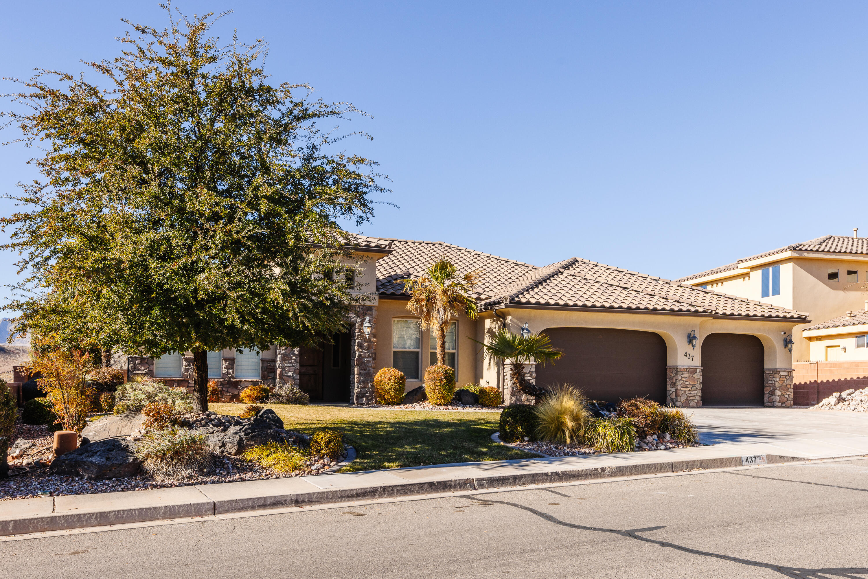 TWIN CREEKS AT STONEBRIDGE - Residential