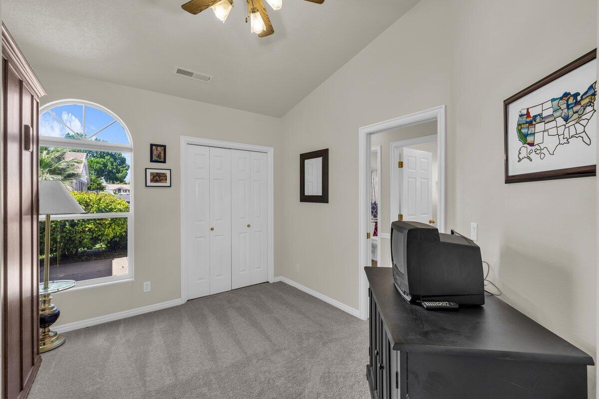 SOUTH FIELD ESTATES - Residential