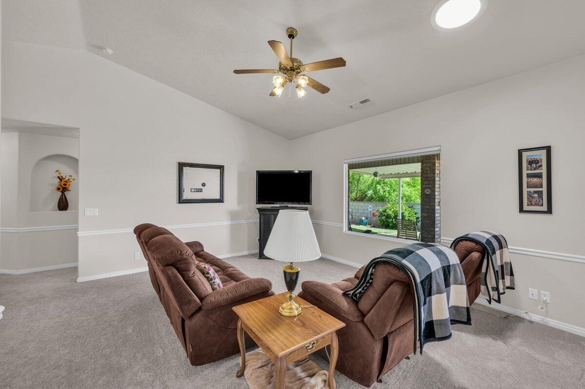 SOUTH FIELD ESTATES - Residential