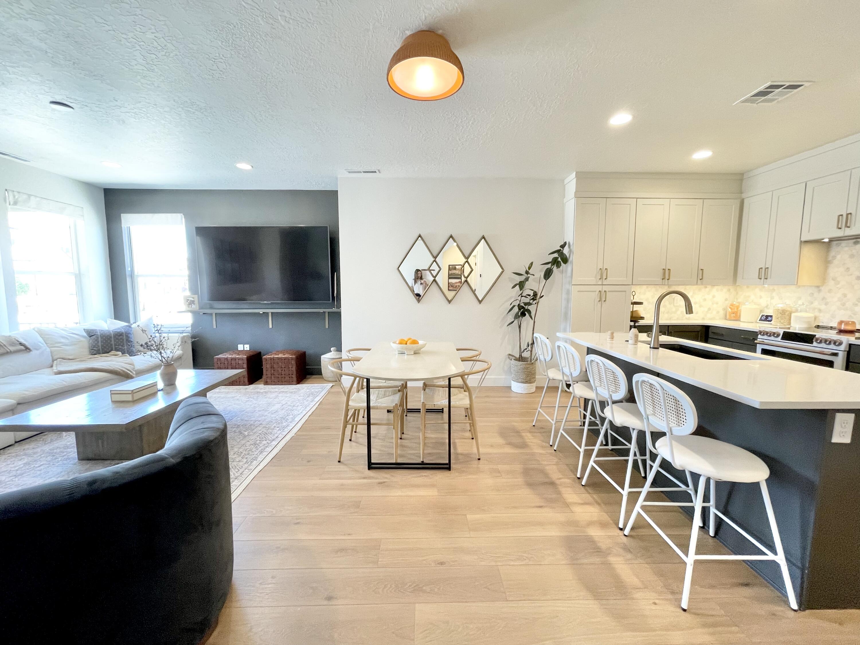 AUBURN HILLS - Residential