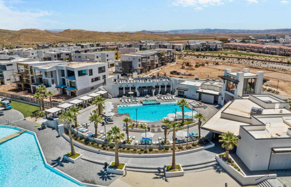 AUBURN HILLS - Residential