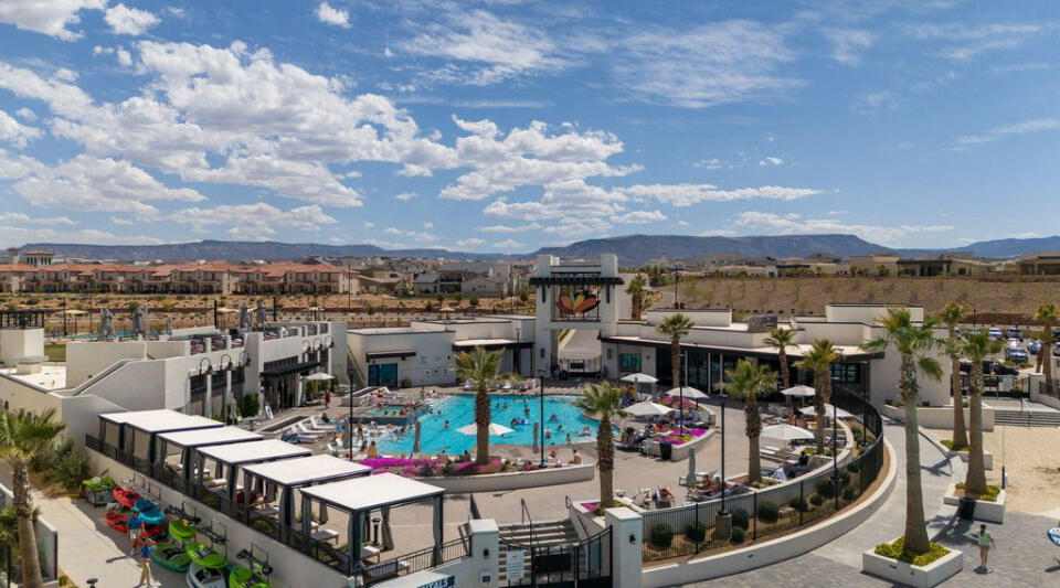 AUBURN HILLS - Residential