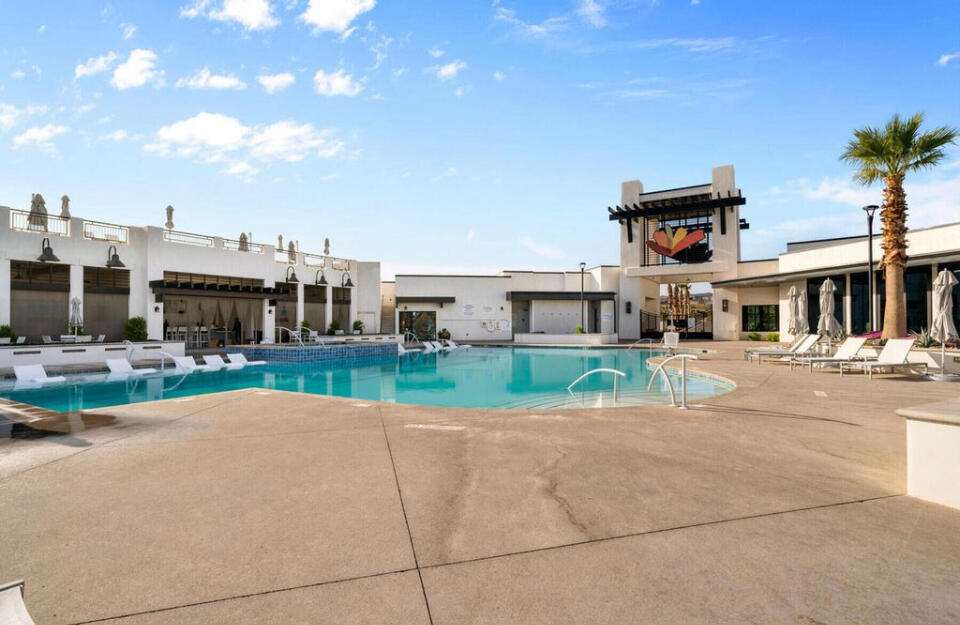 AUBURN HILLS - Residential