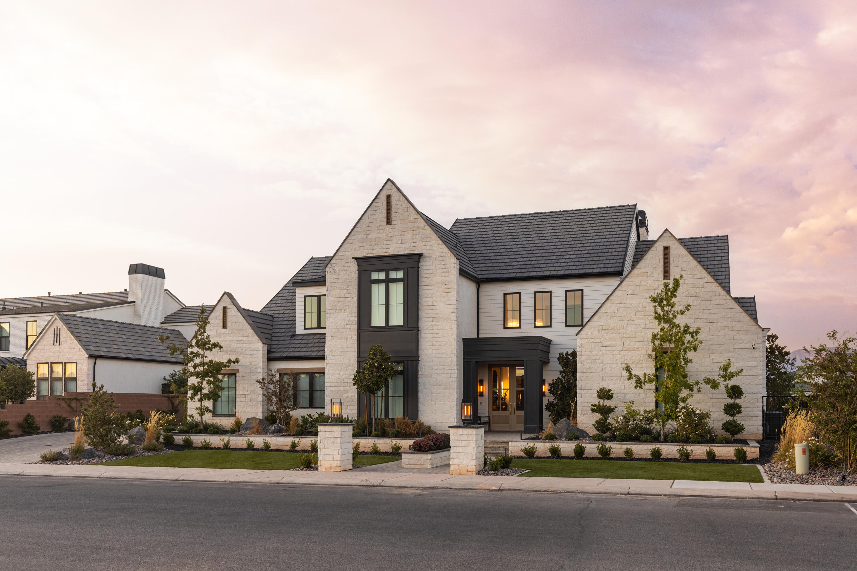 FIELDSTONE - Residential