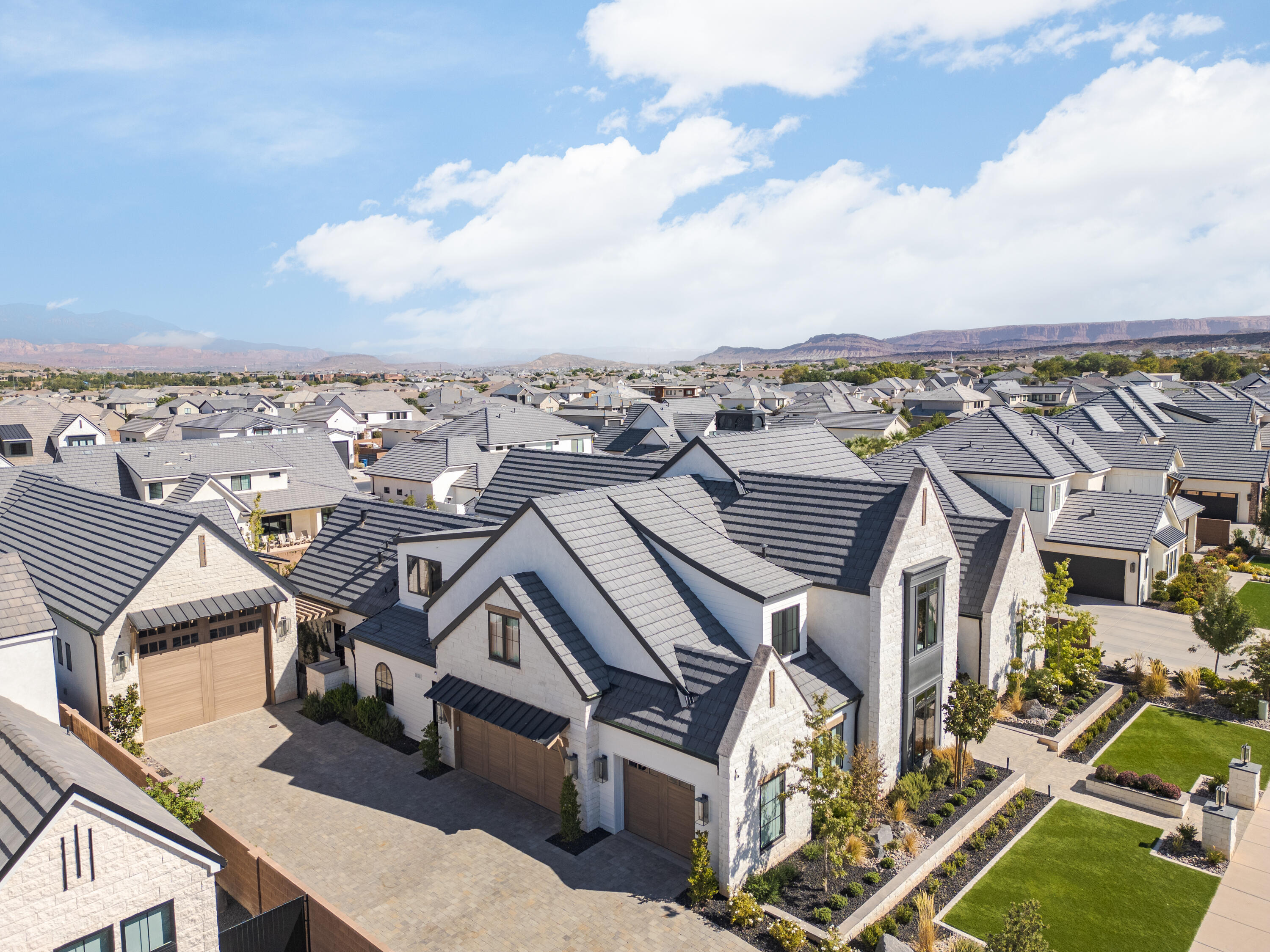 FIELDSTONE - Residential