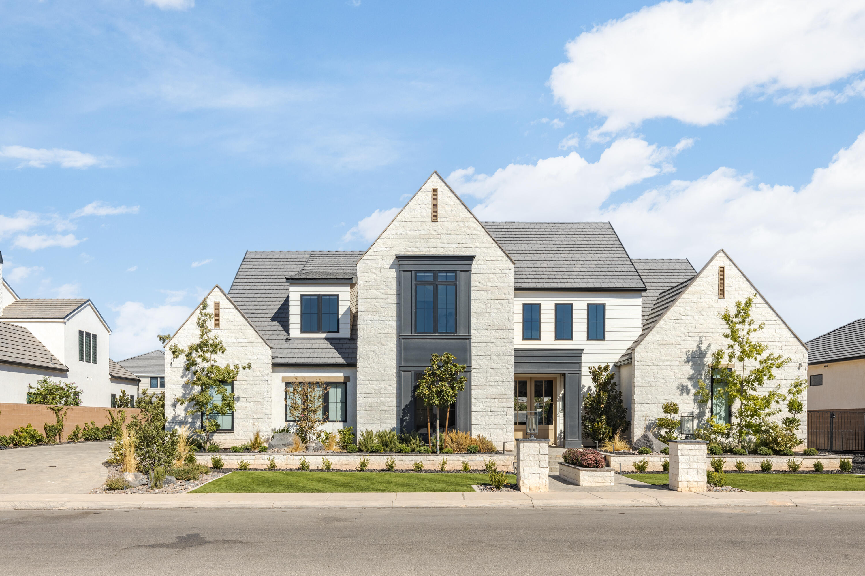 FIELDSTONE - Residential