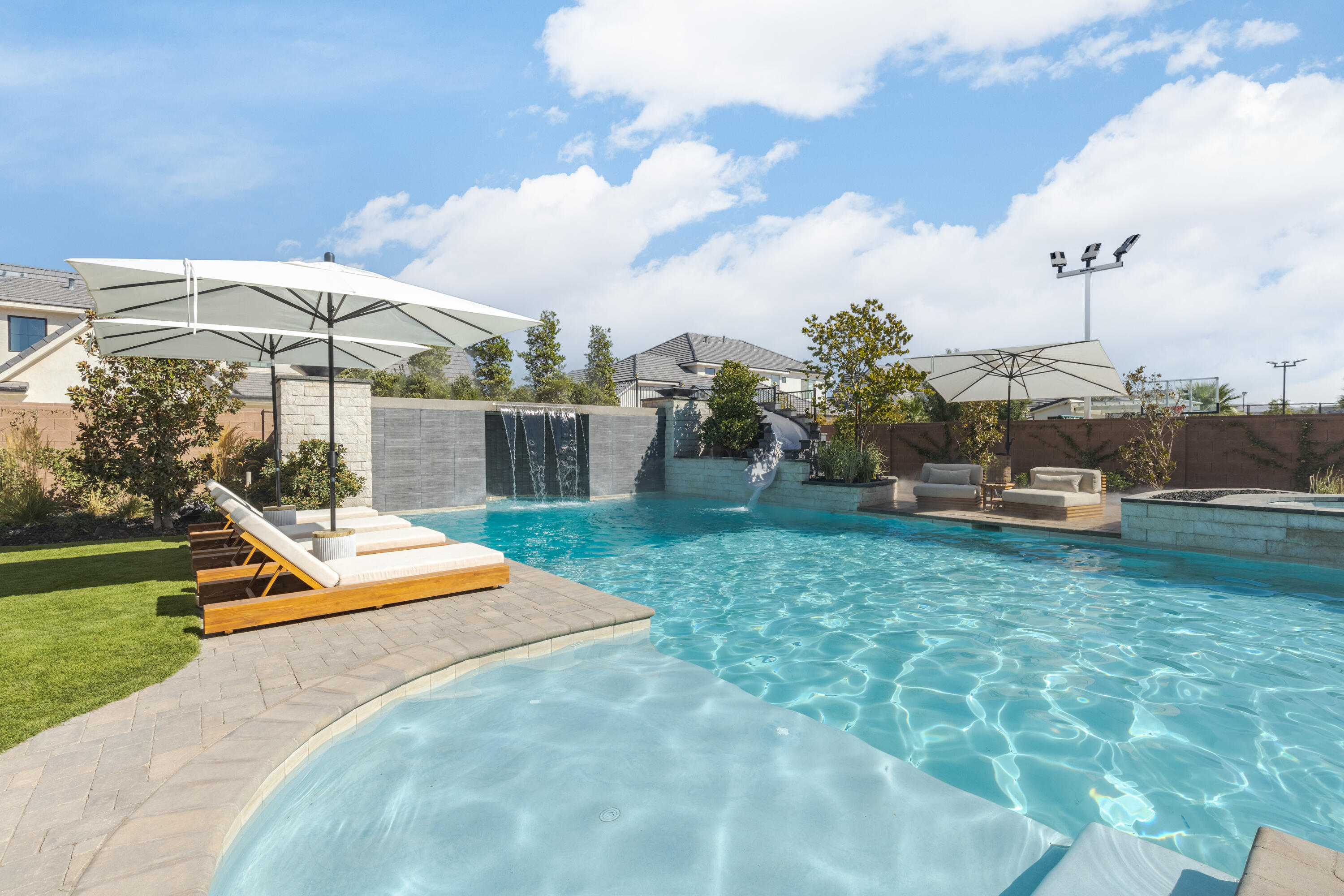 FIELDSTONE - Residential