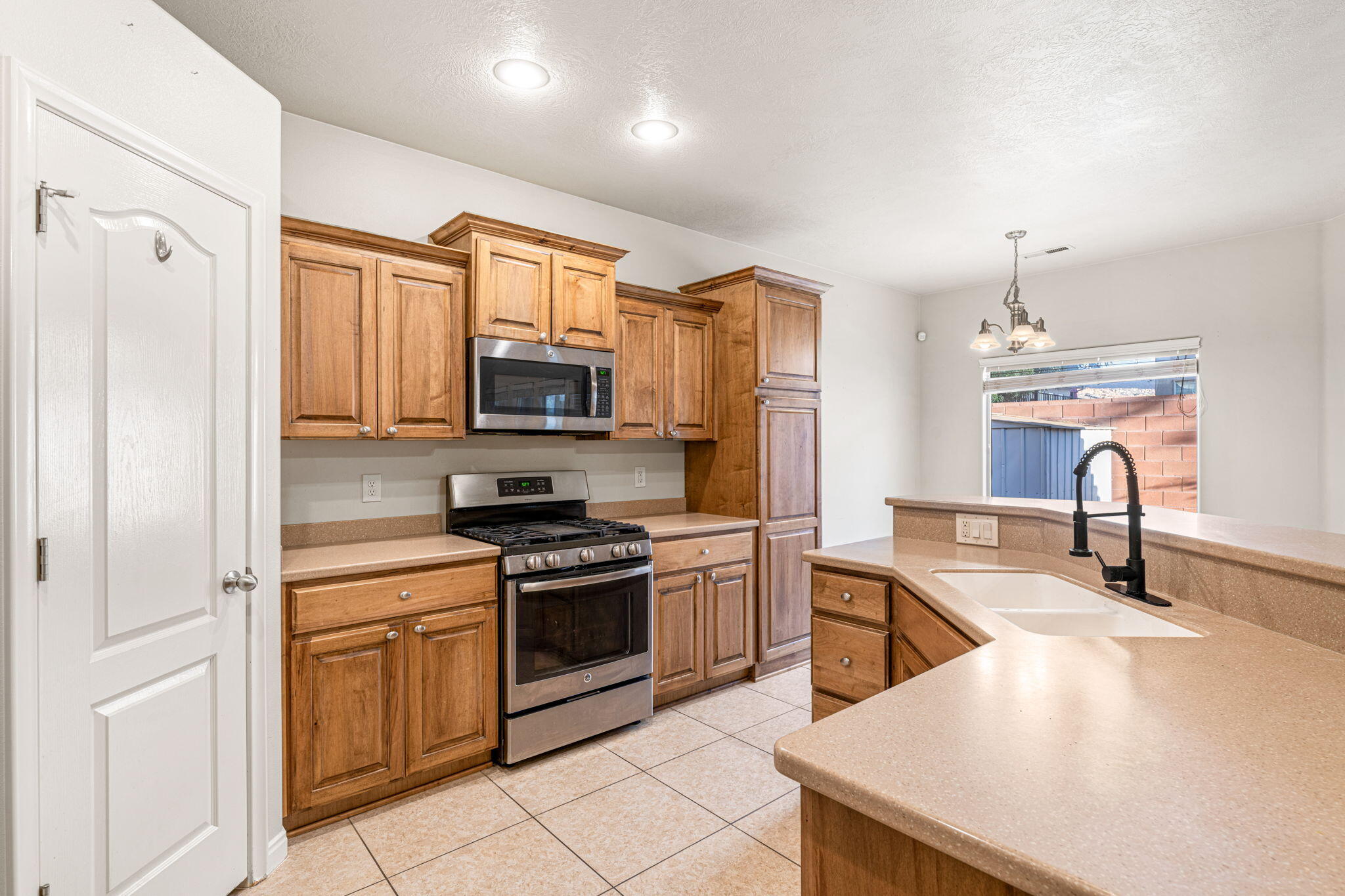 CORONADO RIDGE - Residential