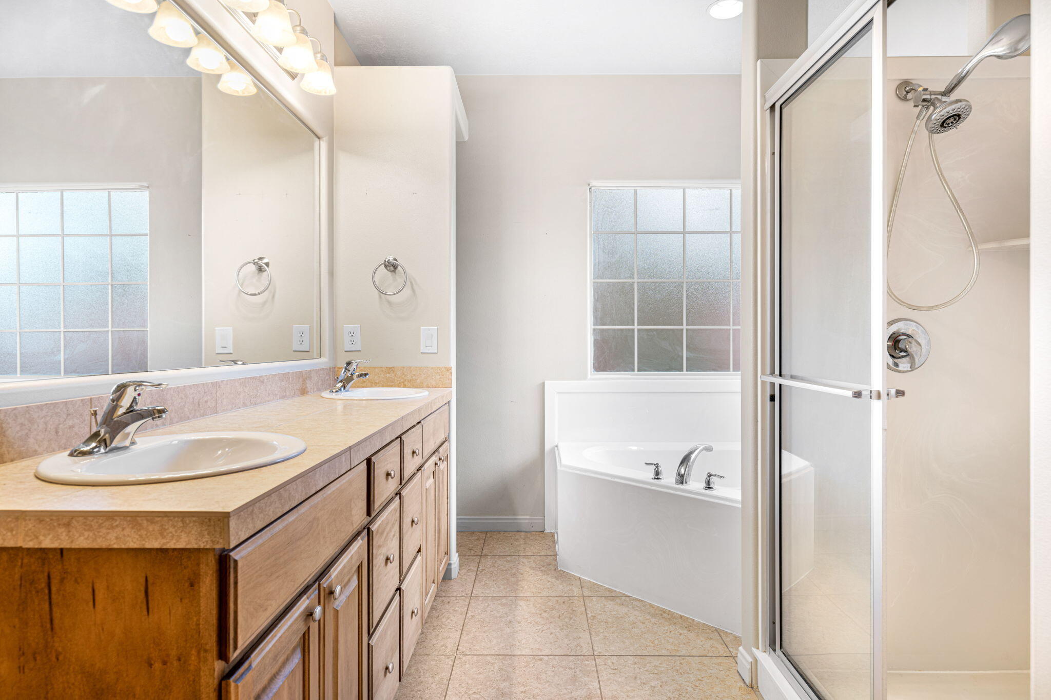 CORONADO RIDGE - Residential