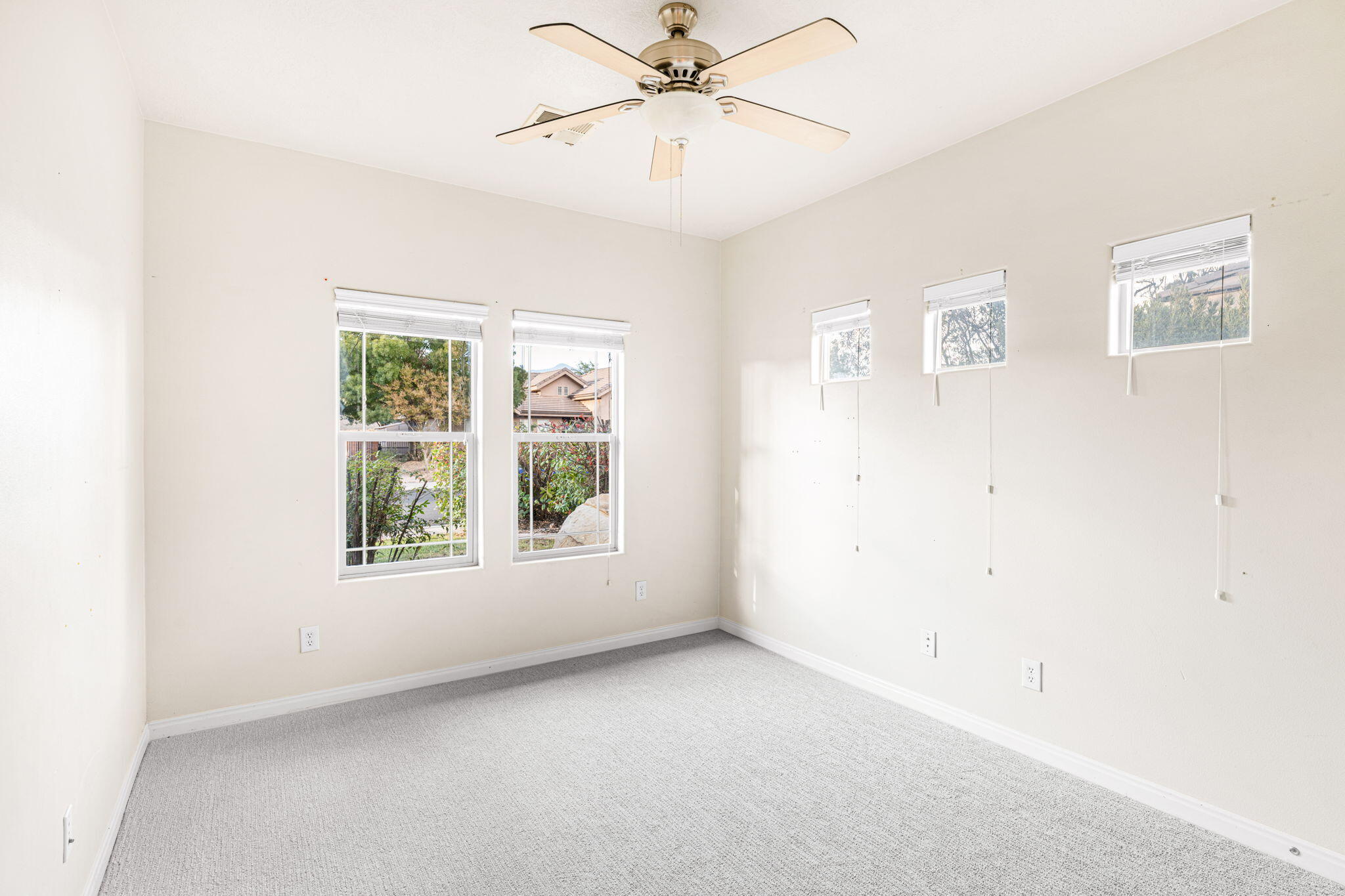 CORONADO RIDGE - Residential