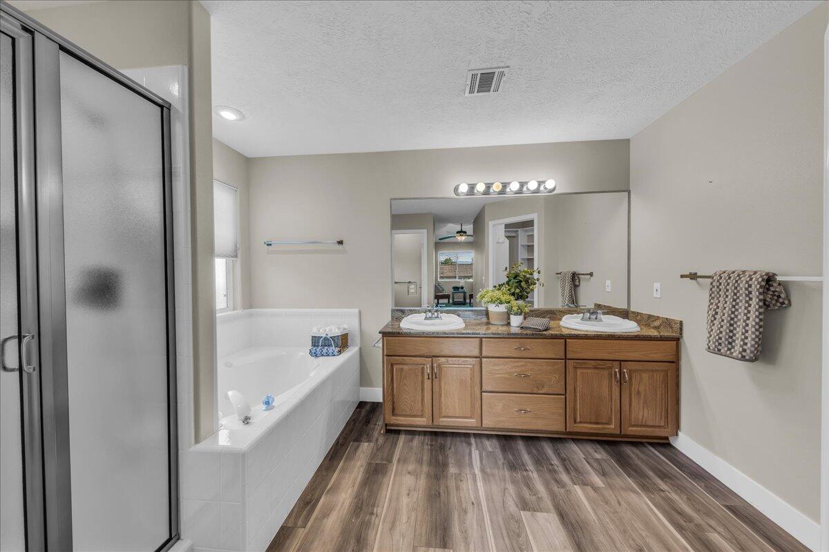 FOOTHILLS AT ST GEORGE - Residential