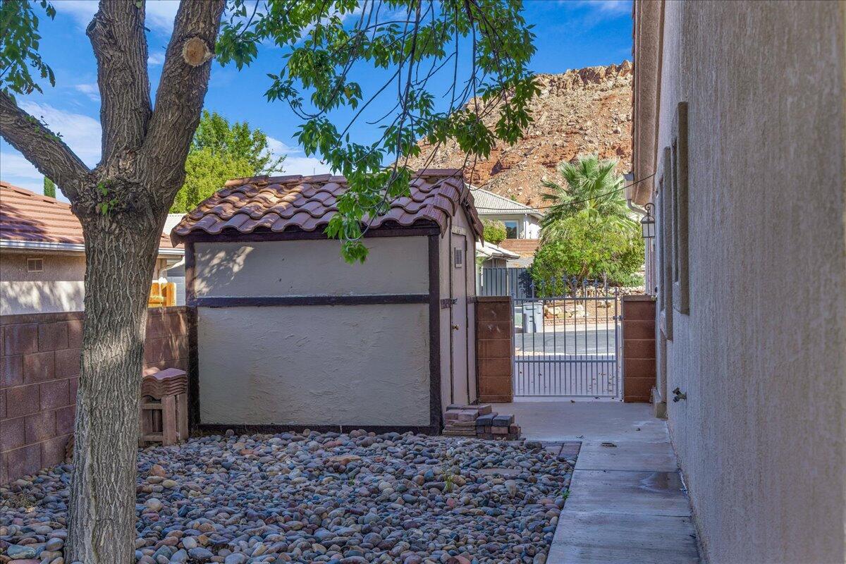 FOOTHILLS AT ST GEORGE - Residential