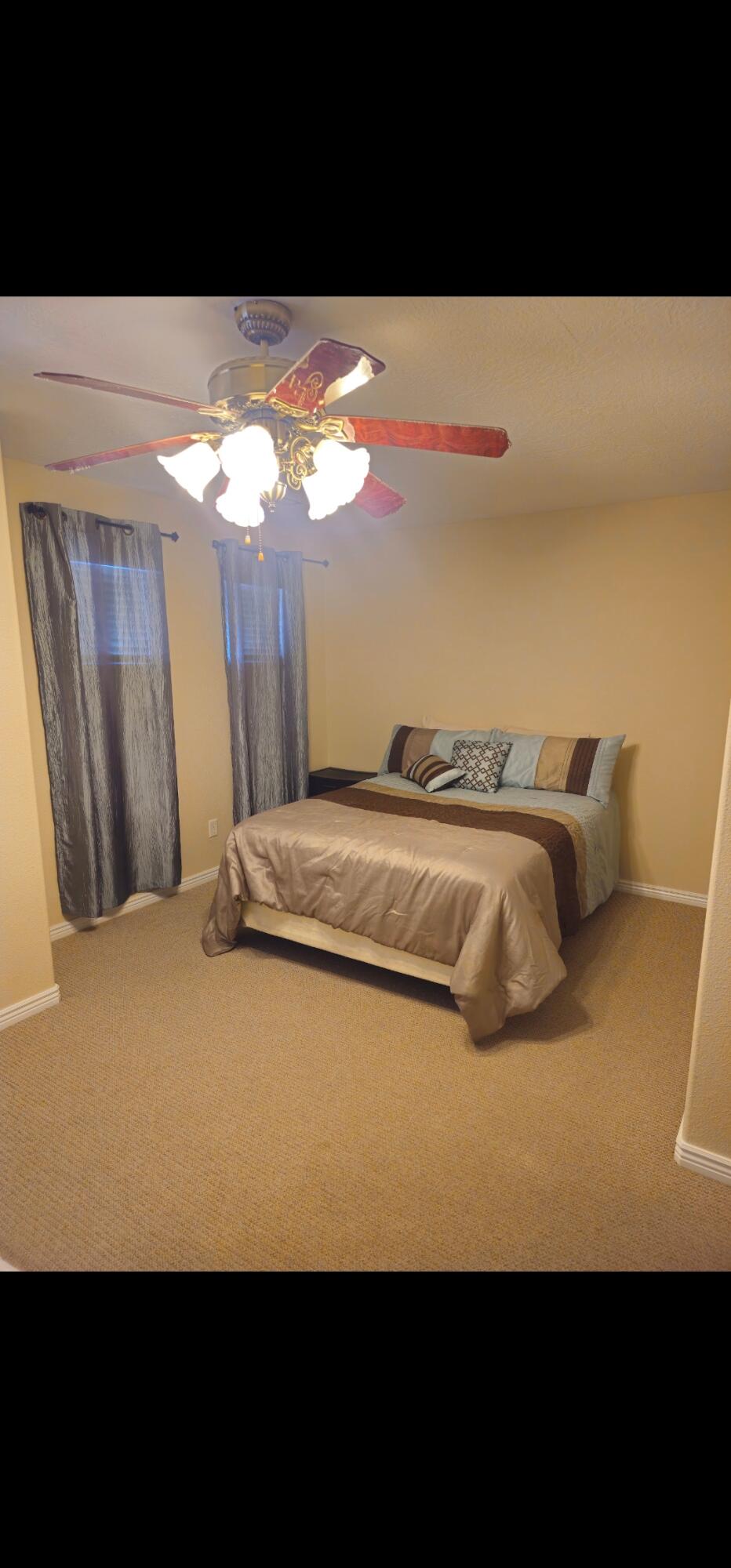 HIDDEN VALLEY TOWN HOMES - Residential